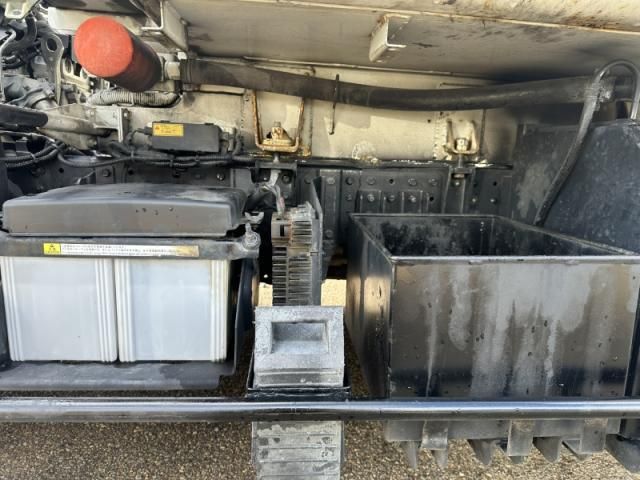 MITSUBISHI CANTER 2018