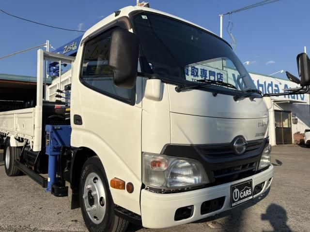 HINO DUTRO 2013