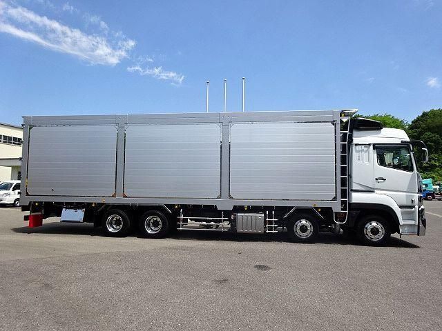 MITSUBISHI FUSOU SUPER GREAT 2025