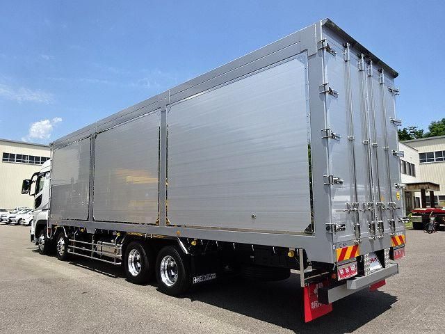 MITSUBISHI FUSOU SUPER GREAT 2025