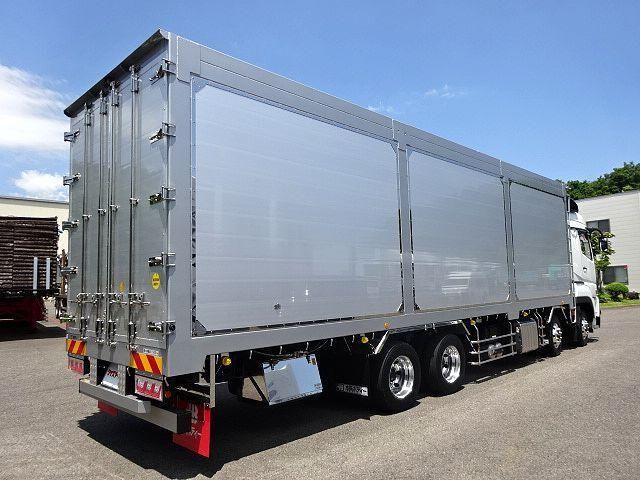 MITSUBISHI FUSOU SUPER GREAT 2025