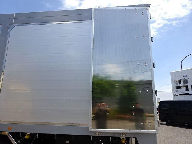 MITSUBISHI FUSOU SUPER GREAT 2025