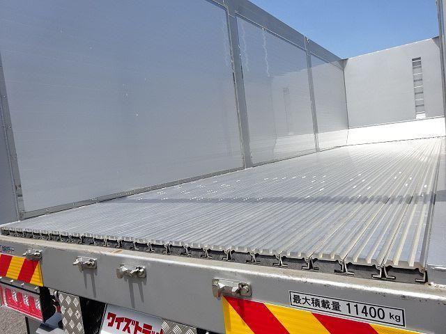 MITSUBISHI FUSOU SUPER GREAT 2025