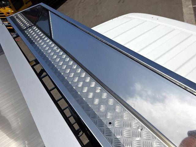 MITSUBISHI FUSOU SUPER GREAT 2025