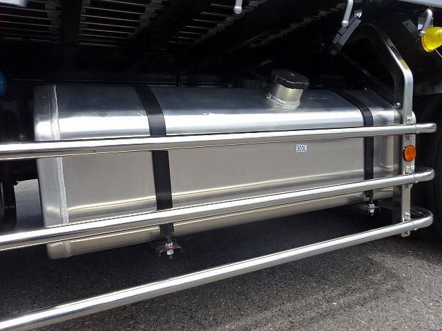 MITSUBISHI FUSOU SUPER GREAT 2025