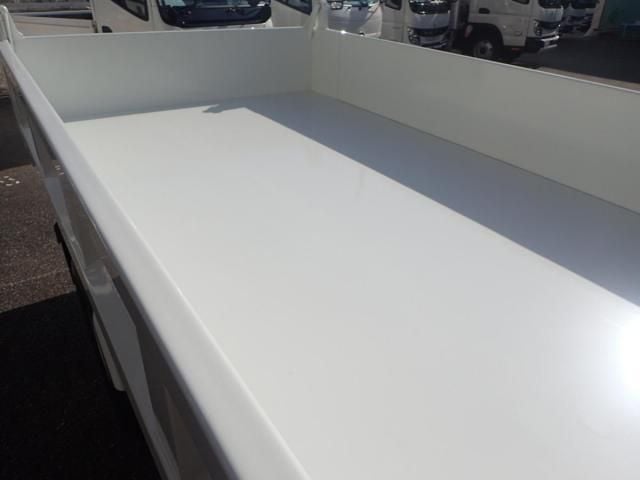 MITSUBISHI CANTER 2025