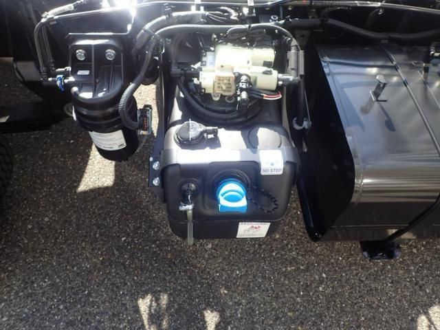 MITSUBISHI CANTER 2025