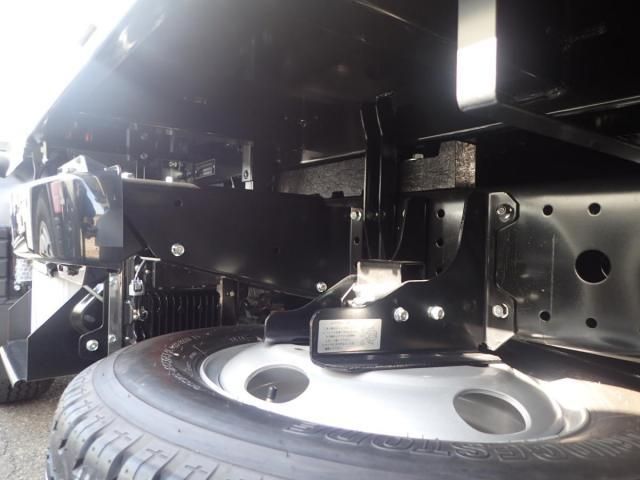 MITSUBISHI CANTER 2025