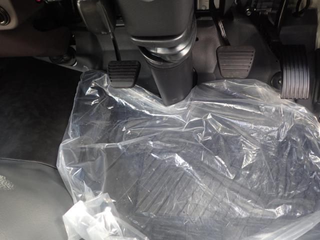 MITSUBISHI CANTER 2025