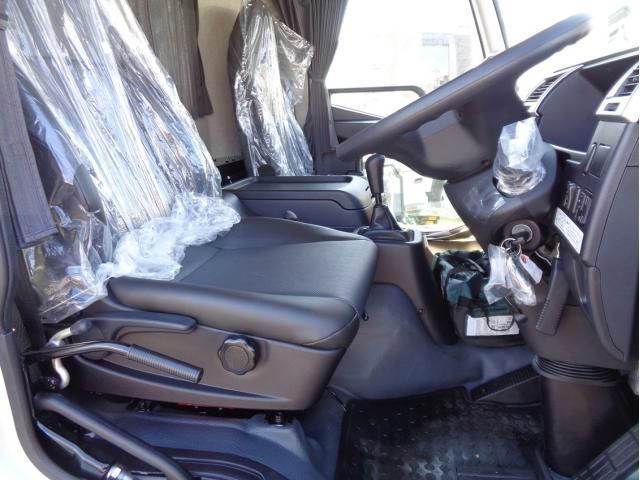 MITSUBISHI FUSOU FIGHTER 2025