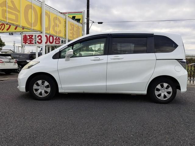 HONDA FREED 2013