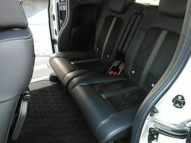 HONDA N BOX CUSTOM 4WD 2022