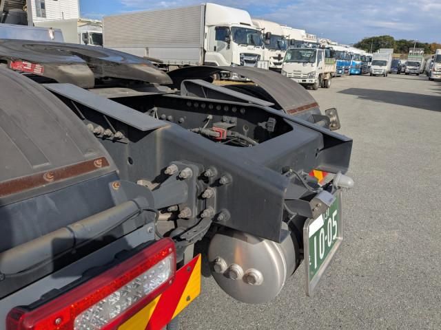 NISSAN DIESEL Quon 2023