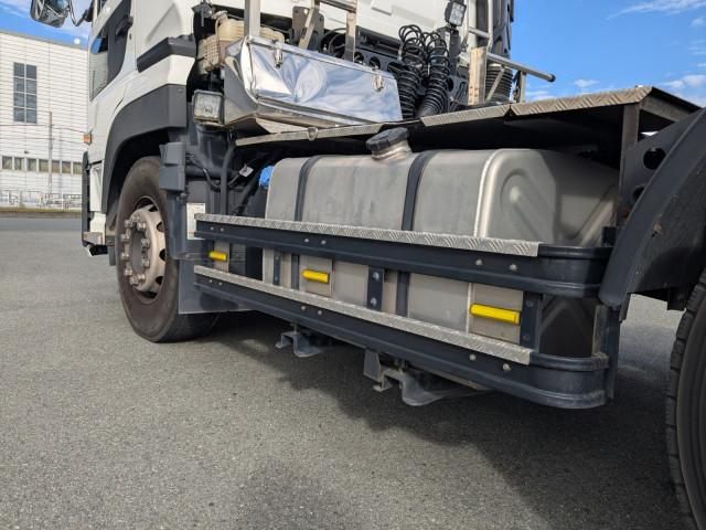 NISSAN DIESEL Quon 2023