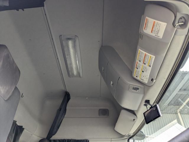 NISSAN DIESEL Quon 2023