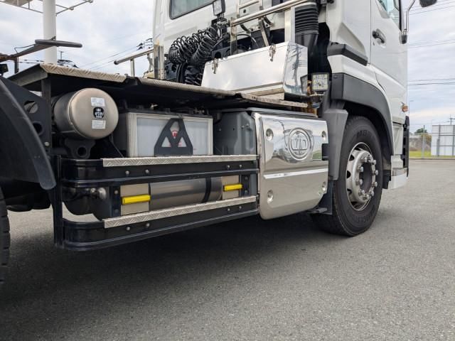 NISSAN DIESEL Quon 2023