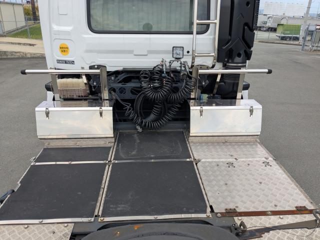 NISSAN DIESEL Quon 2023