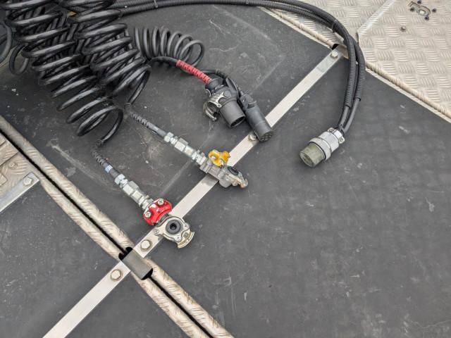 NISSAN DIESEL Quon 2023