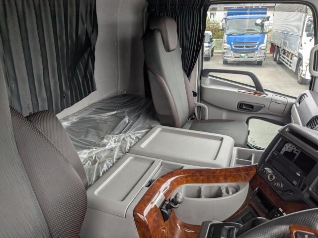 NISSAN DIESEL Quon 2023