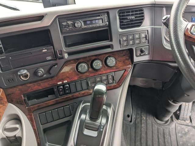 NISSAN DIESEL Quon 2023