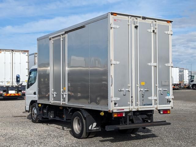 MITSUBISHI CANTER 2020