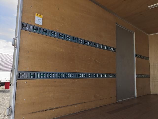 MITSUBISHI CANTER 2020