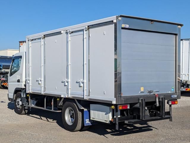 MITSUBISHI CANTER 2020