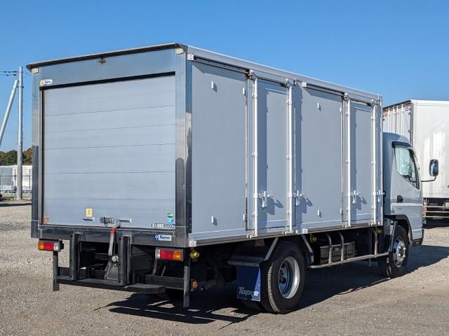 MITSUBISHI CANTER 2020