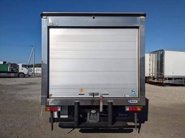 MITSUBISHI CANTER 2020