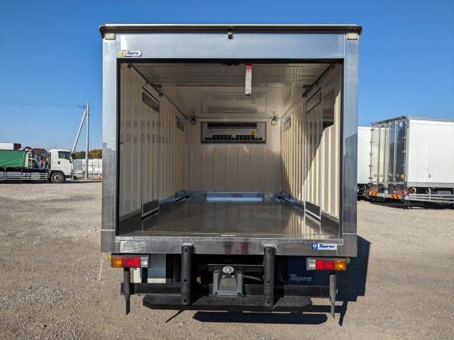 MITSUBISHI CANTER 2020