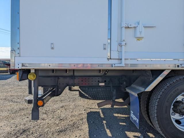 MITSUBISHI CANTER 2020