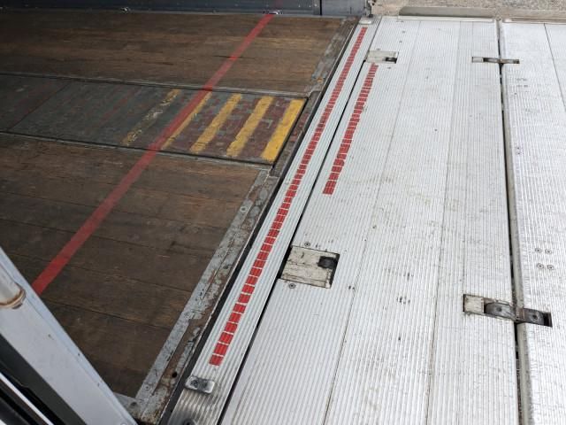 MITSUBISHI FUSOU SUPER GREAT 2017