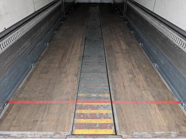 MITSUBISHI FUSOU SUPER GREAT 2017