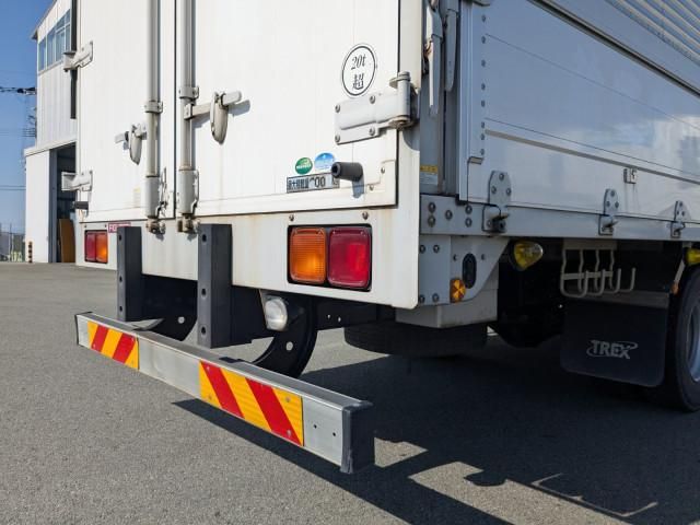 MITSUBISHI FUSOU FIGHTER 2015