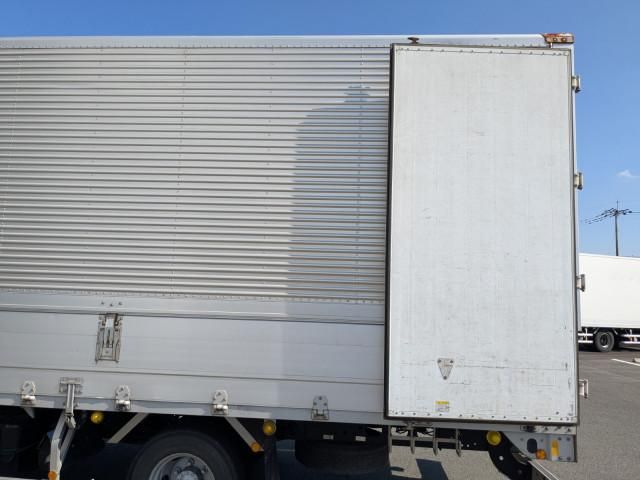 MITSUBISHI FUSOU FIGHTER 2015