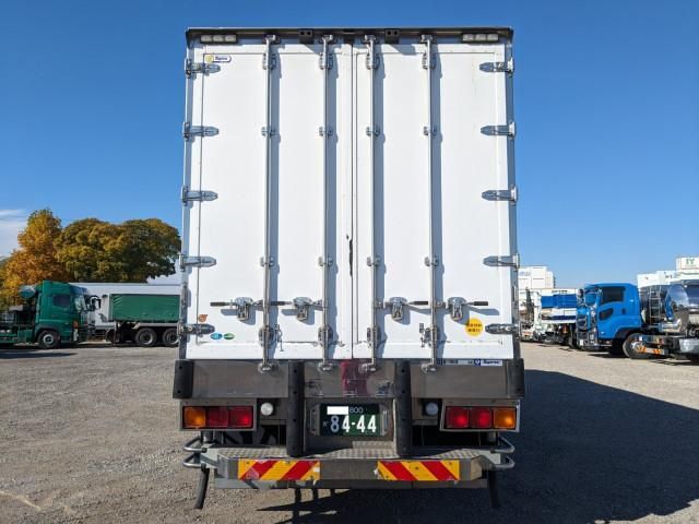 MITSUBISHI FUSOU SUPER GREAT 2021