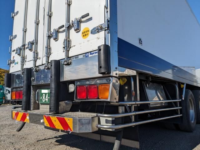 MITSUBISHI FUSOU SUPER GREAT 2021