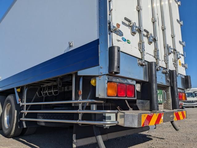 MITSUBISHI FUSOU SUPER GREAT 2021