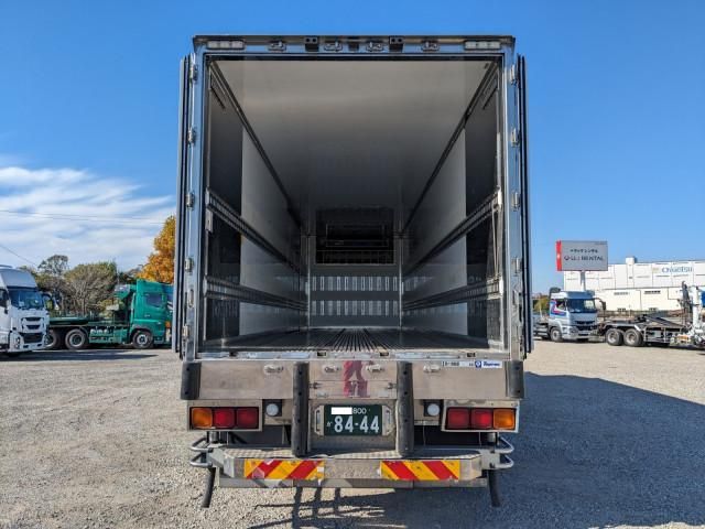 MITSUBISHI FUSOU SUPER GREAT 2021