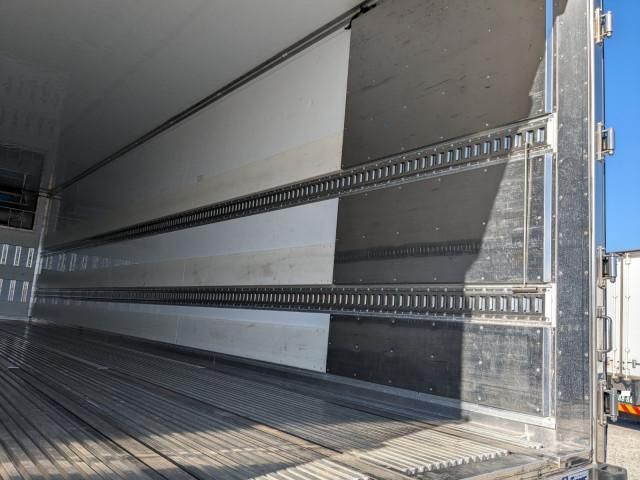 MITSUBISHI FUSOU SUPER GREAT 2021