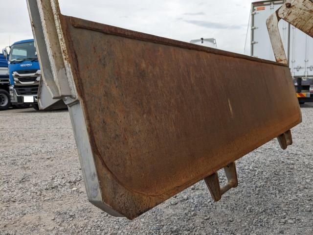 MITSUBISHI FUSOU SUPER GREAT 2015