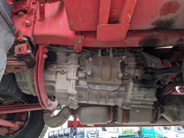 MITSUBISHI FUSOU SUPER GREAT 2015