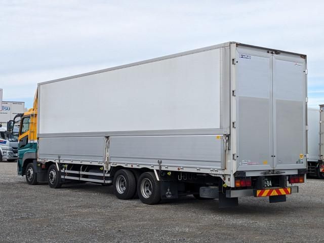 MITSUBISHI FUSOU SUPER GREAT 2013