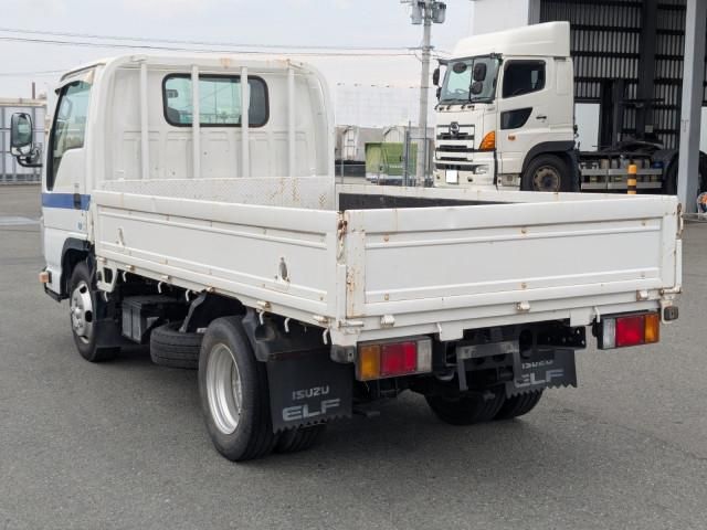 ISUZU ELF 2011