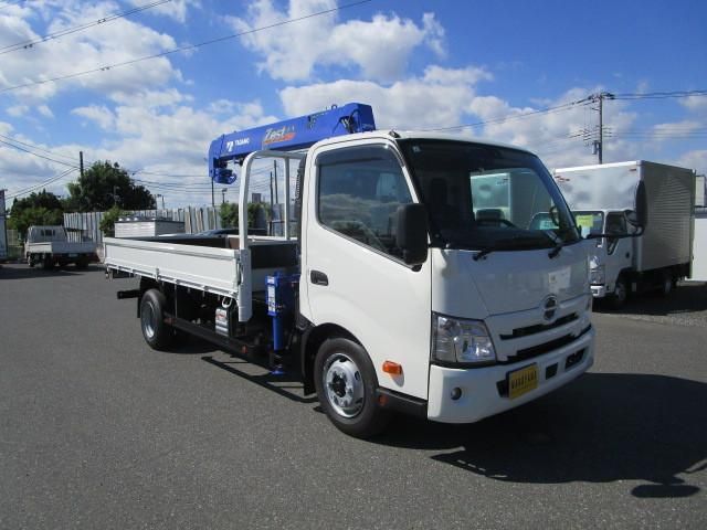 HINO DUTRO 2024