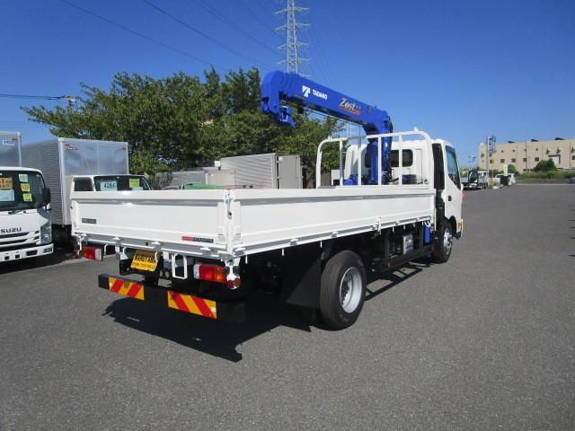 HINO DUTRO 2024