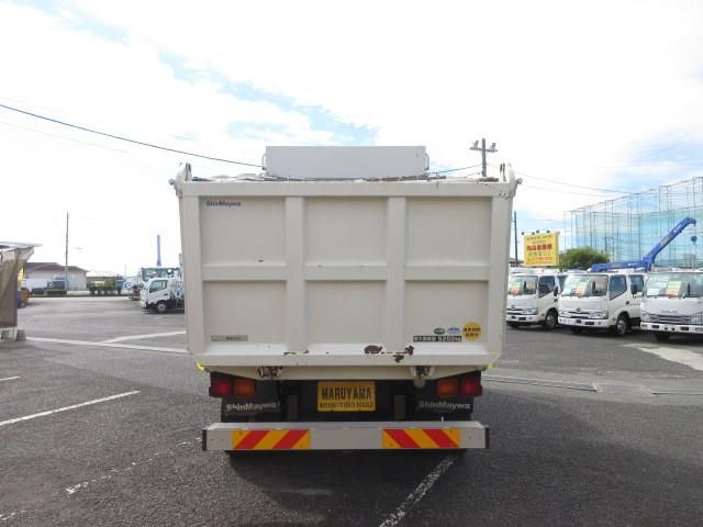 MITSUBISHI FUSOU FIGHTER 2014