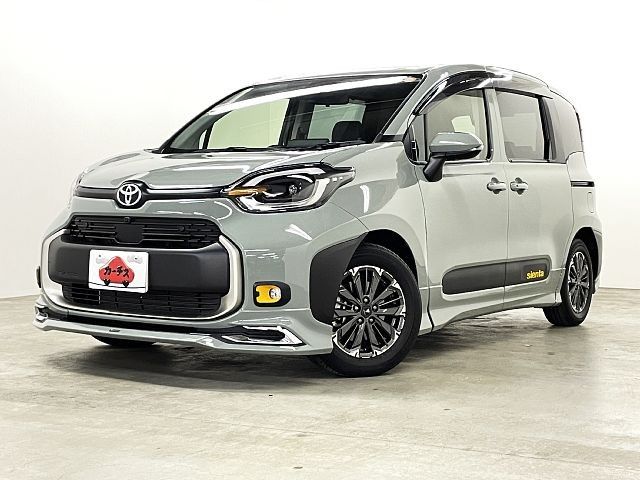 TOYOTA SIENTA HYBRID 2023