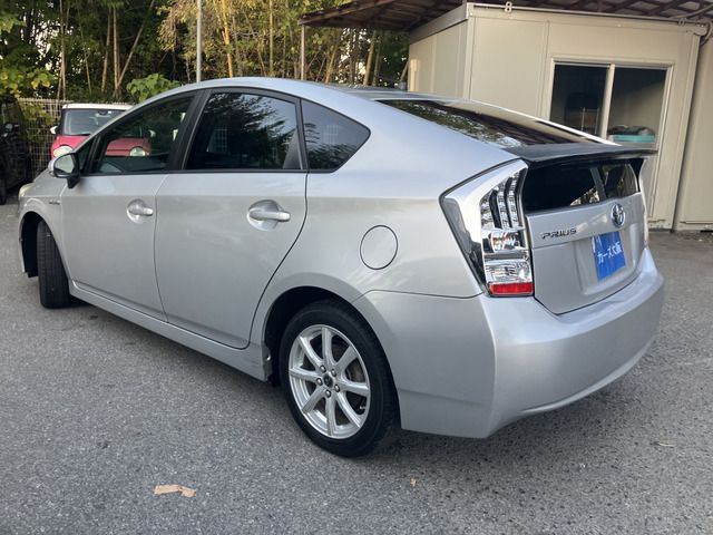 TOYOTA PRIUS 2010