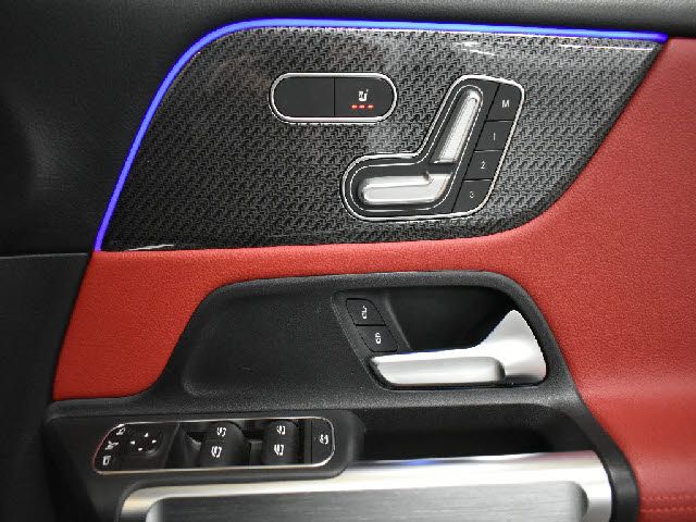 MERCEDES BENZ MERCEDES AMG GLB class 2023